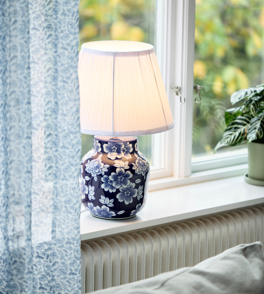 Fanny bordslampa Blå/vit 47cm