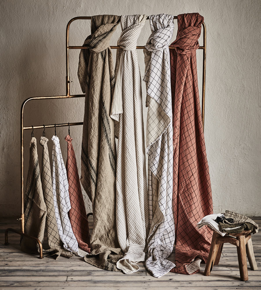 ELSA Bordsduk, Vit/svart 220x140