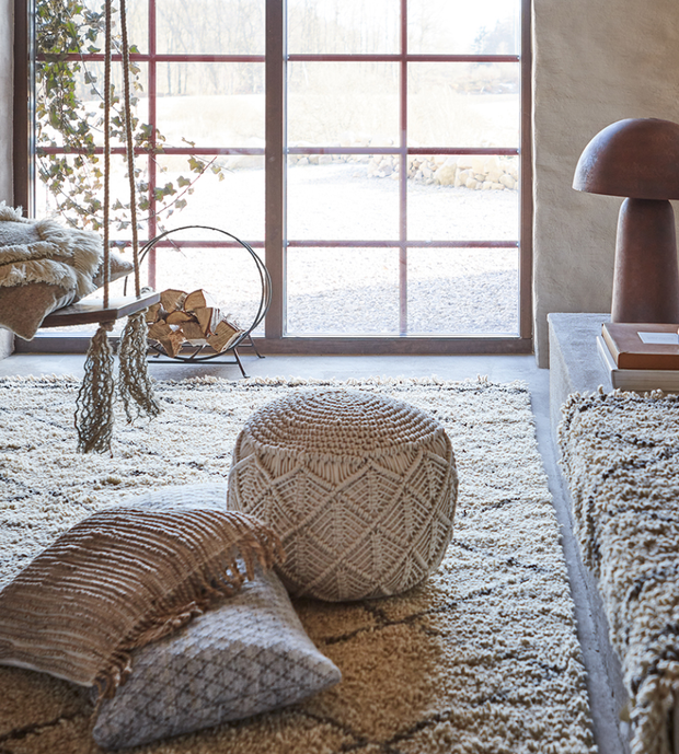 JUNI Sittpuff, Elfenben